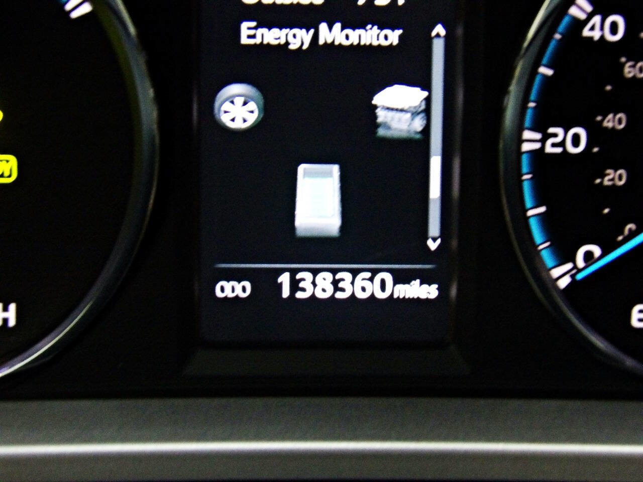 Used 2016 Toyota RAV4 XLE AWD/4WD image 15