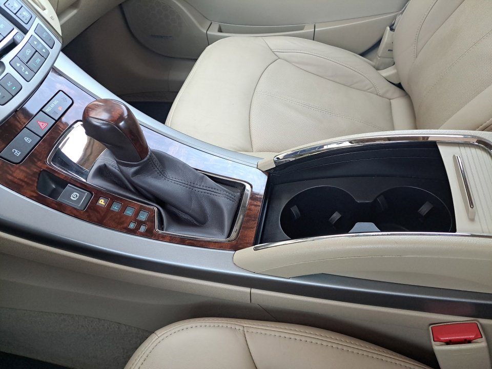 Used 2013 Buick LaCrosse Premium FWD image 29