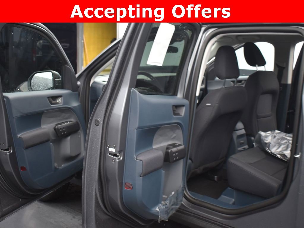 New 2025 Ford Maverick XL image 22