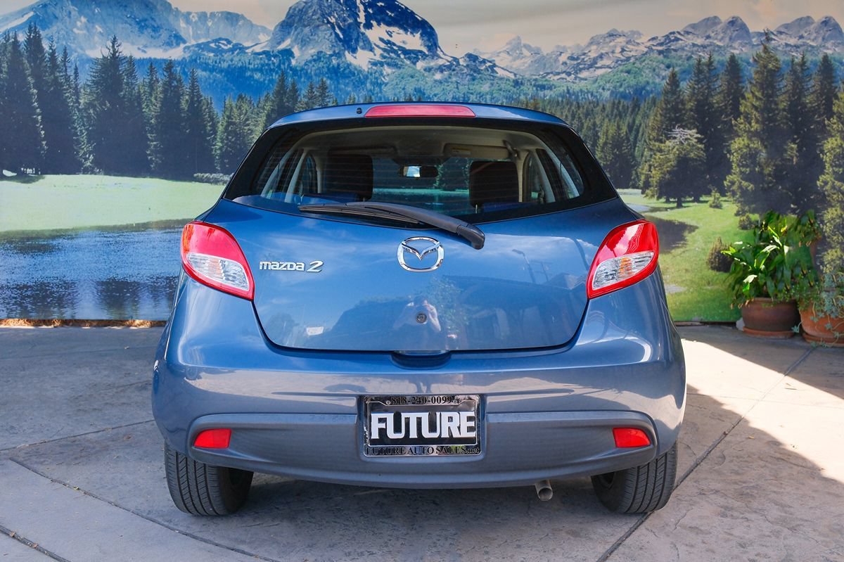 Used 2014 MAZDA MAZDA2 Sport FWD image 5