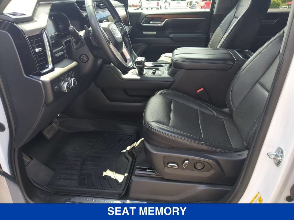 Used 2023 GMC Sierra 1500 Denali w/ Denali Reserve Package AWD/4WD image 14