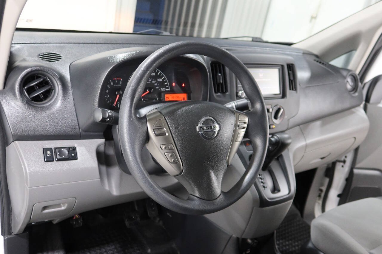 Used 2020 Nissan NV200 SV FWD image 23