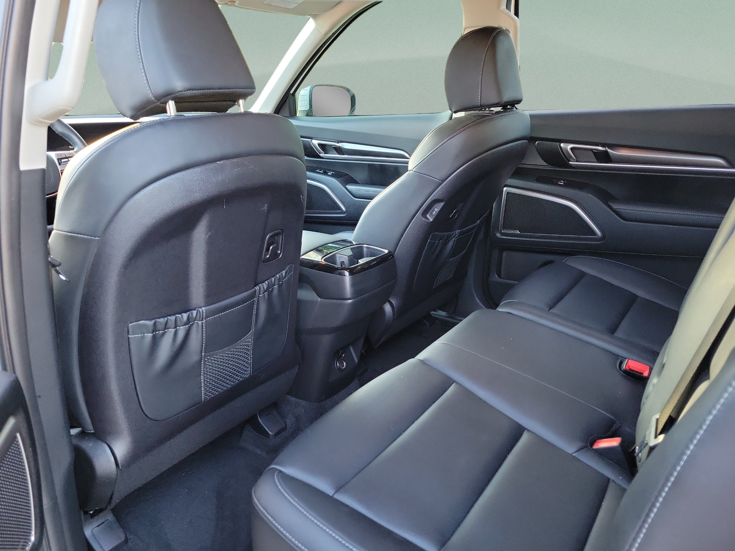 Certified 2025 Kia Telluride LX FWD image 6