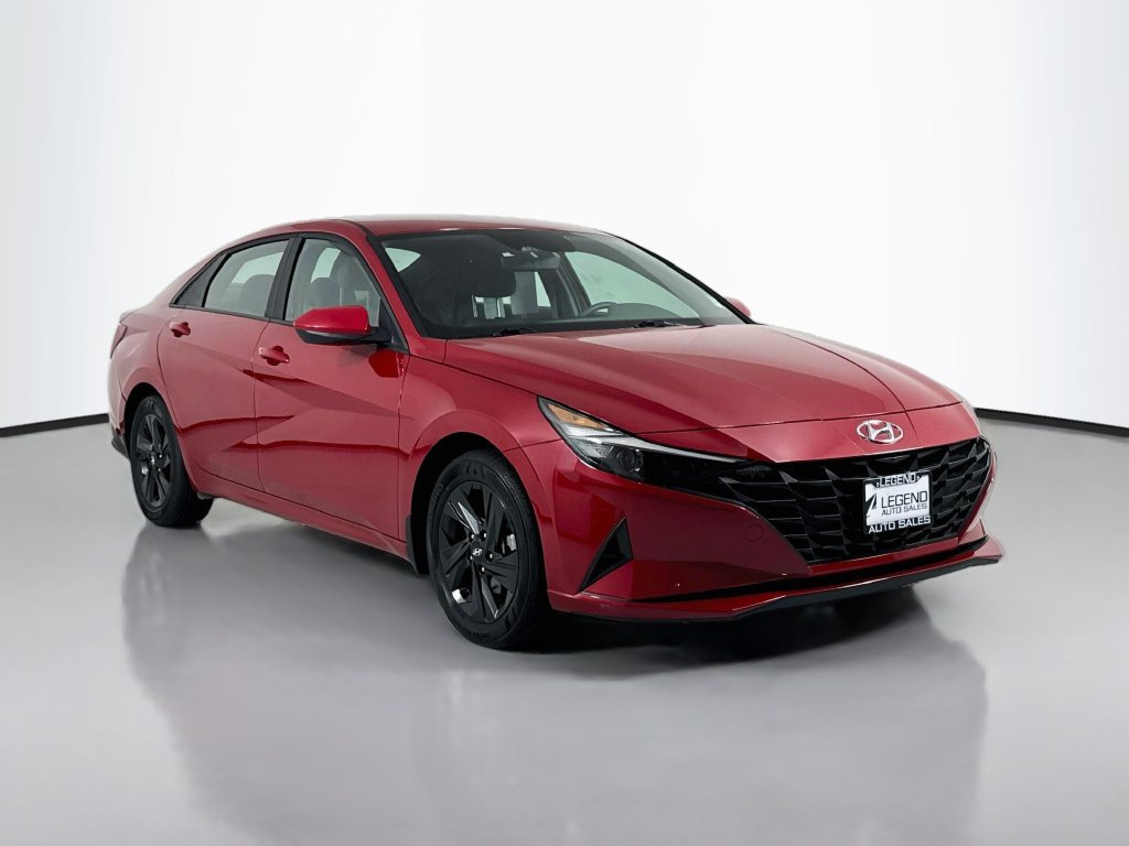 Used 2022 Hyundai Elantra Blue FWD image 4