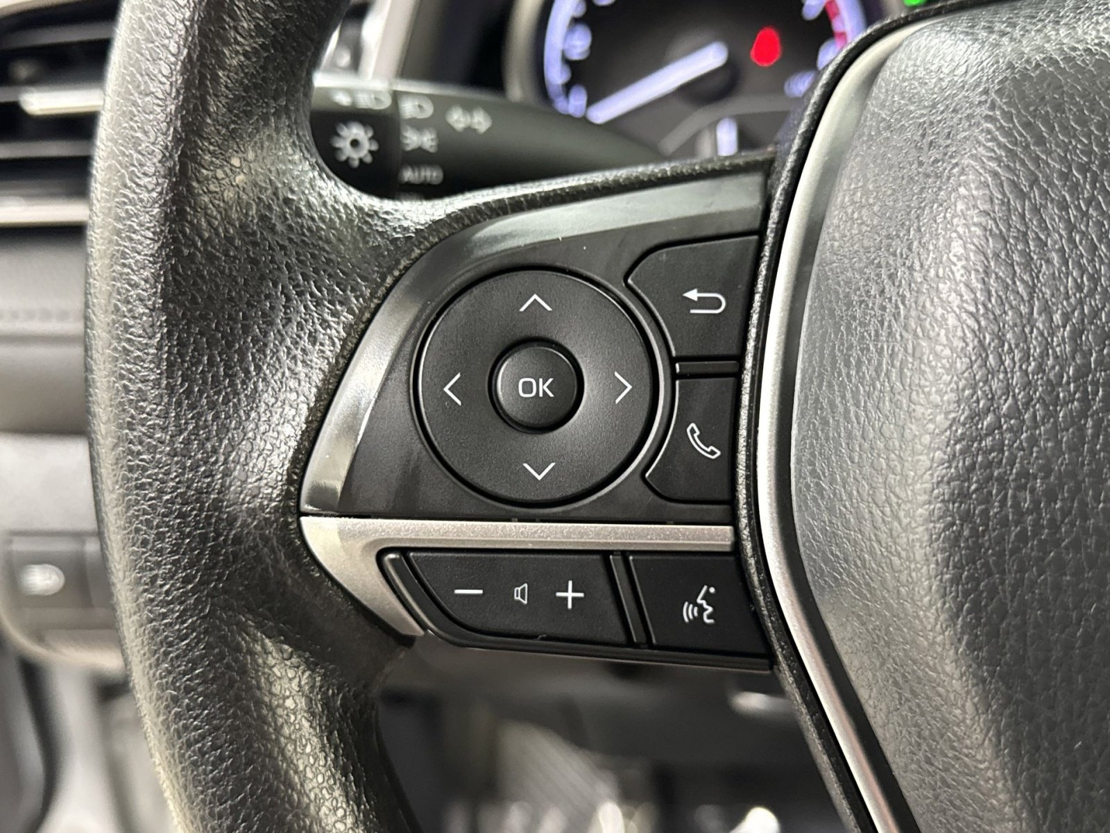 Used 2022 Toyota Camry LE image 37