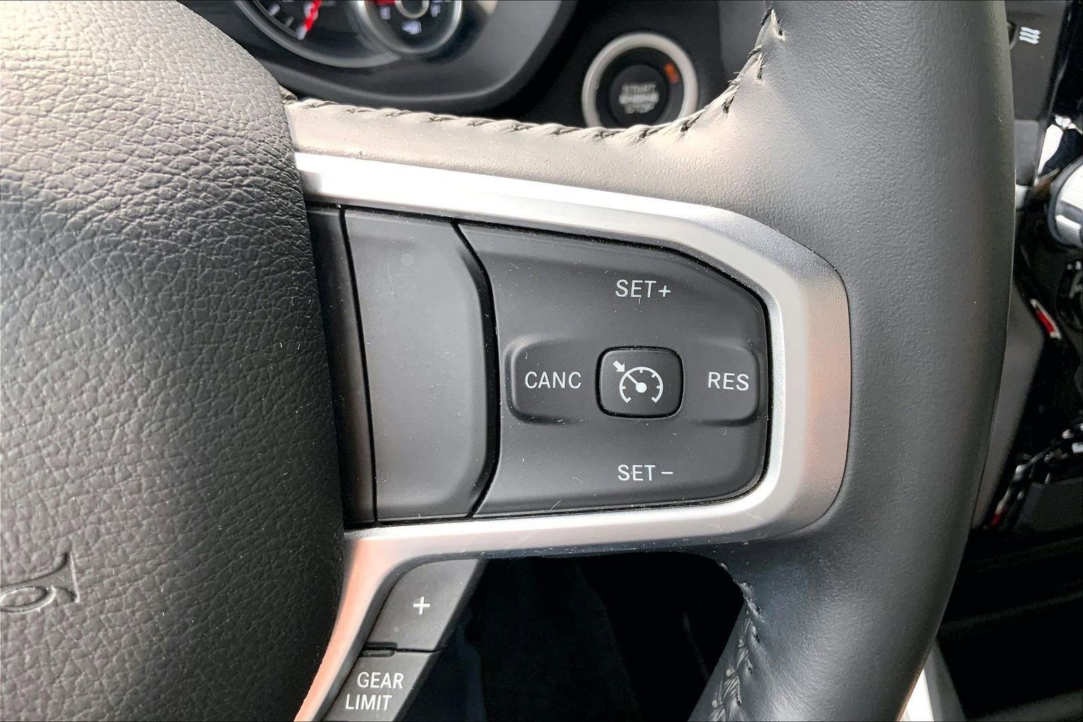 Used 2023 RAM 1500 Big Horn AWD/4WD image 21