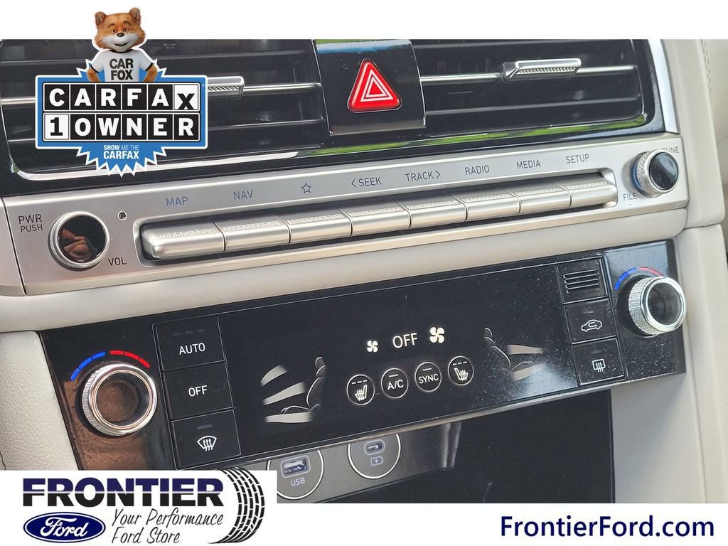 Used 2024 Genesis G70 2.5T image 24