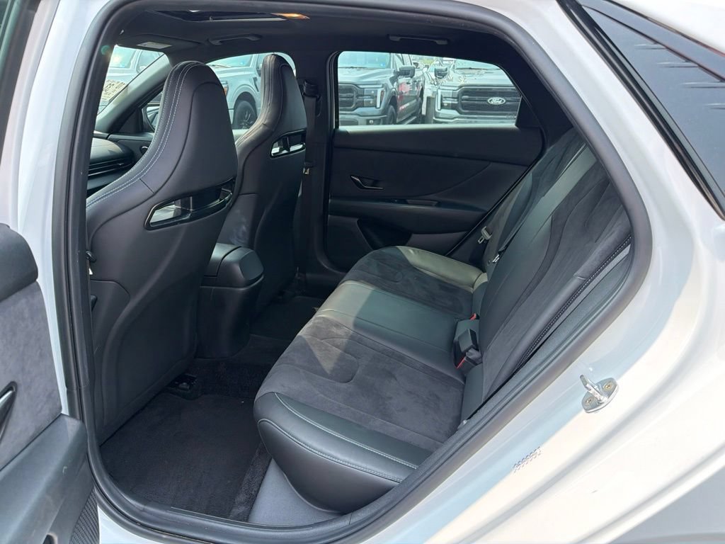 Used 2022 Hyundai Elantra N FWD image 10