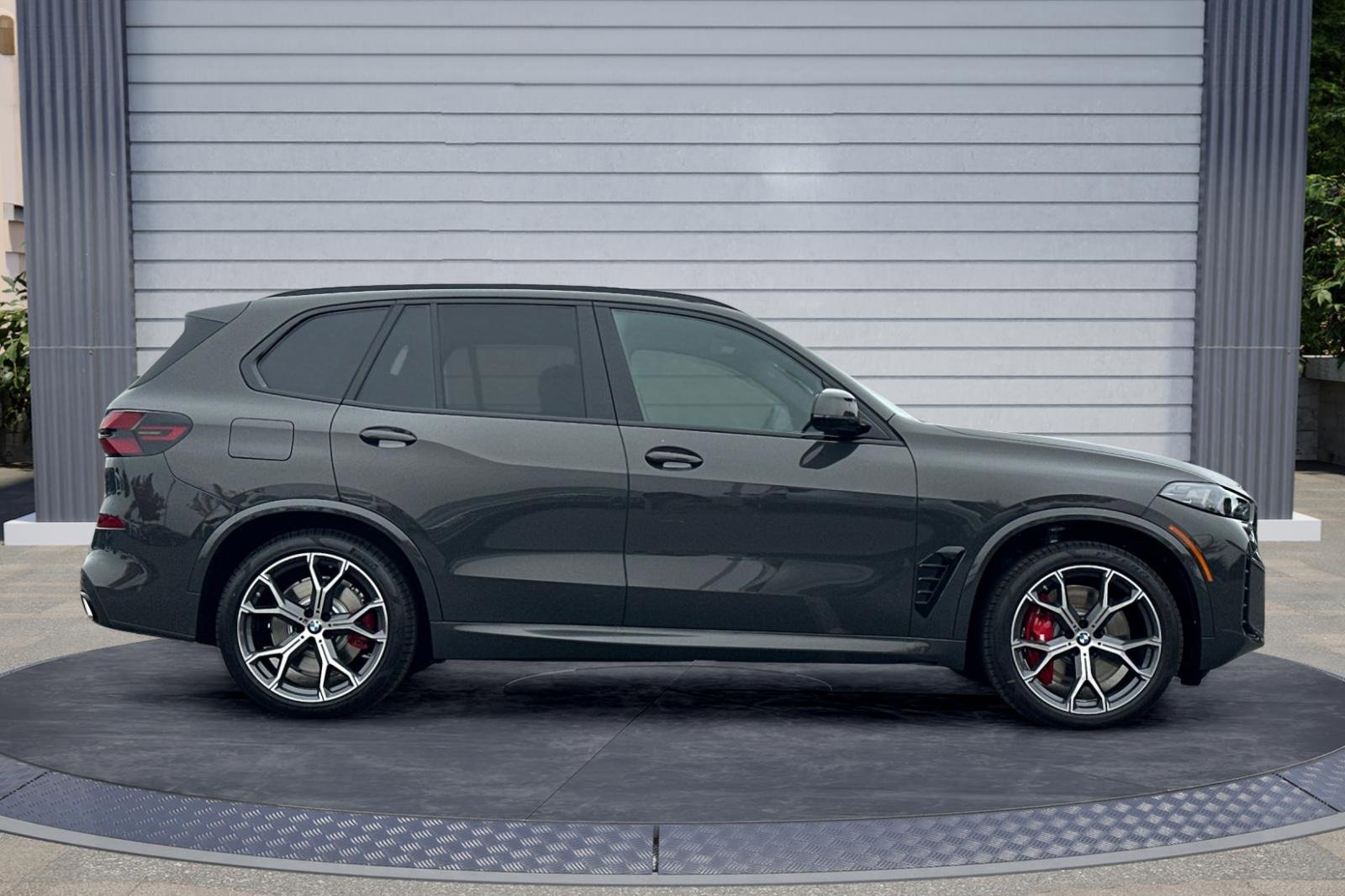 New 2026 BMW X5 xDrive50e w/ M Sport Package image 3