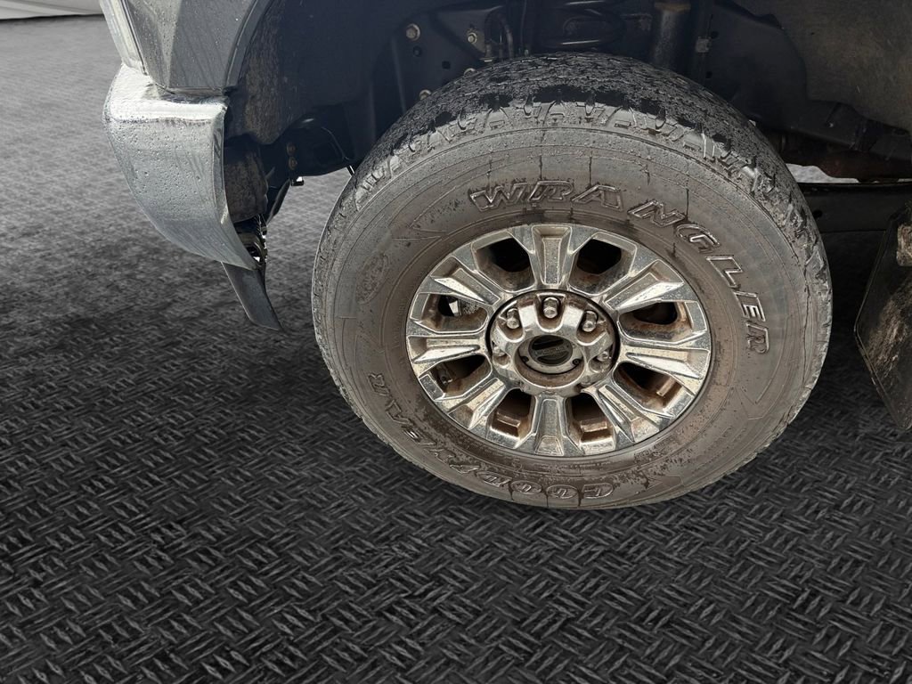 Used 2019 Ford F350 XLT w/ XLT Premium Package image 11