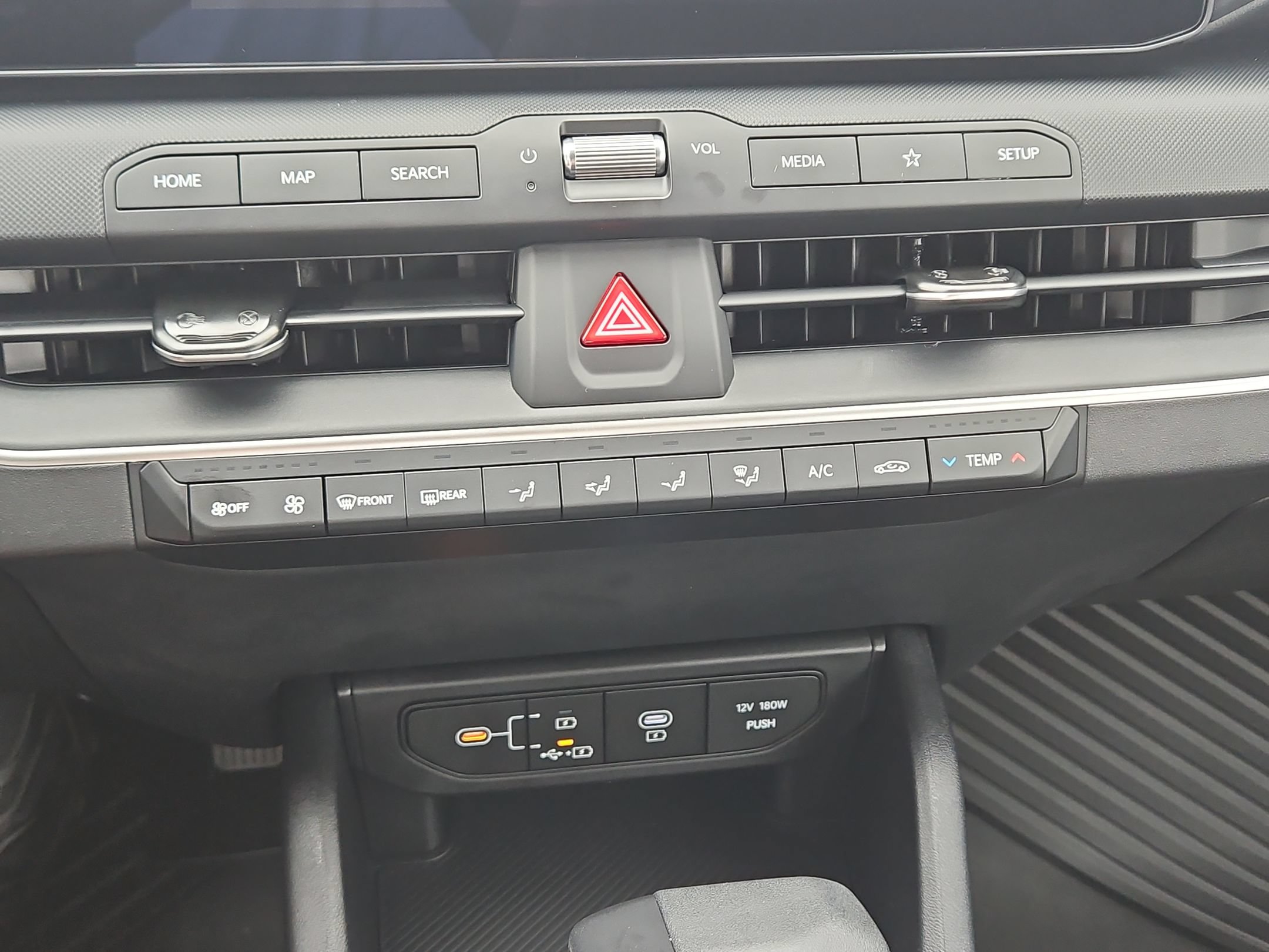 New 2026 Kia K4 FWD image 24