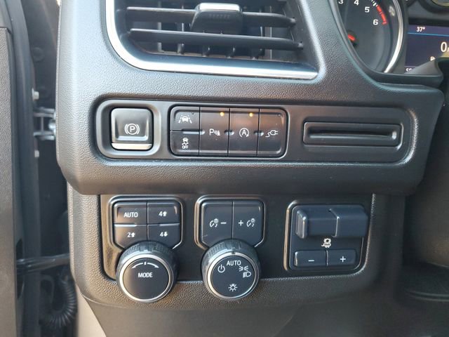 Used 2021 Chevrolet Suburban RST w/ Luxury Package image 29