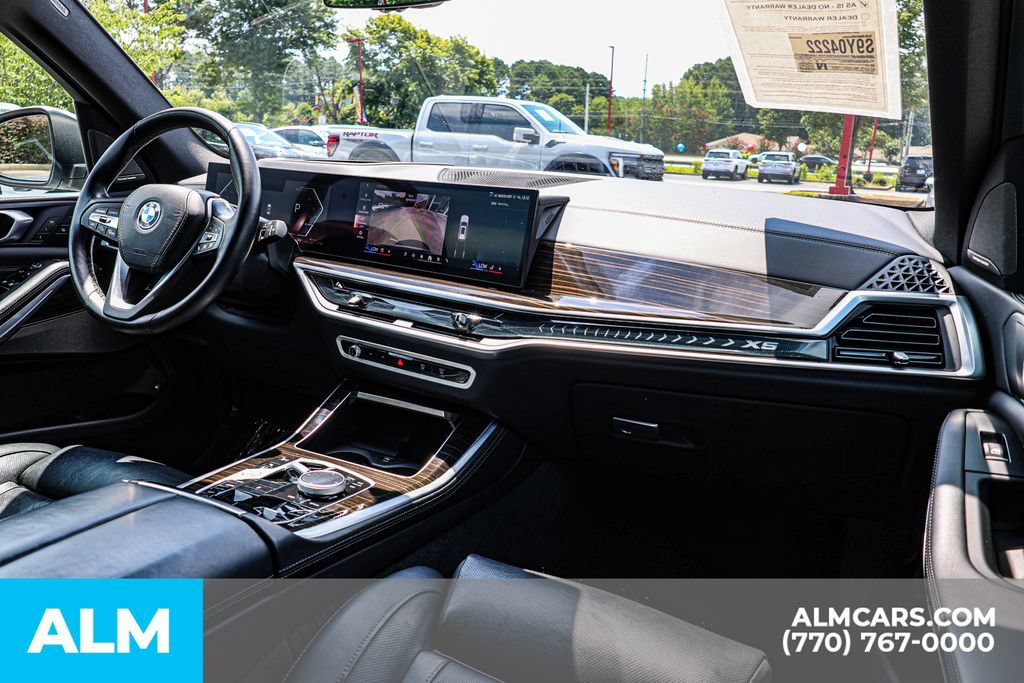 Used 2025 BMW X5 xDrive50e AWD/4WD image 31