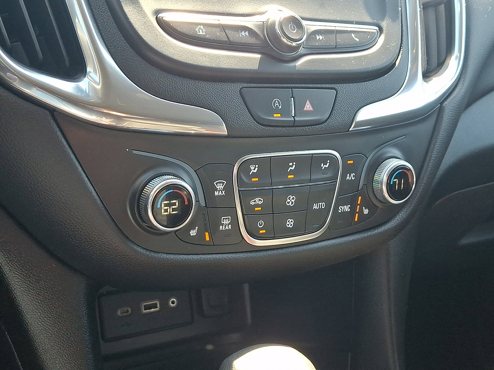 Certified 2023 Chevrolet Equinox LT FWD image 15