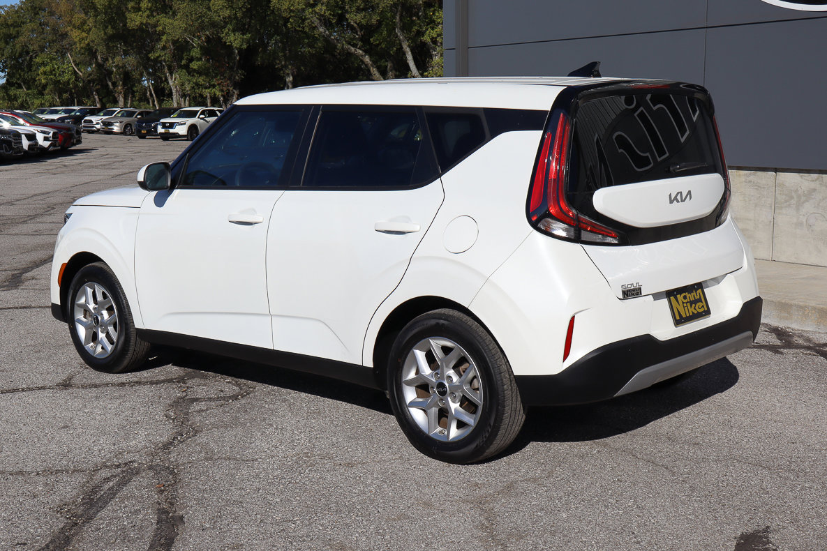 Used 2024 Kia Soul LX w/ Option Group 015 image 6