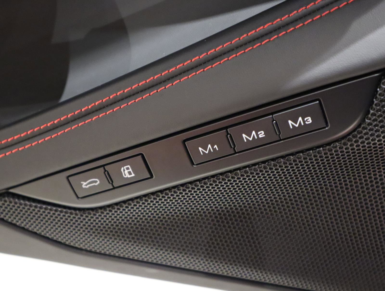 Used 2022 Ferrari F8 Tributo image 27