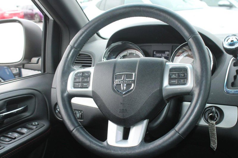Used 2015 Dodge Grand Caravan R/T w/ Driver Convenience Group image 13