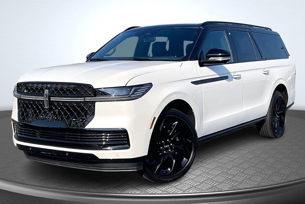 New 2027 Lincoln Navigator L Black Label AWD/4WD image 2