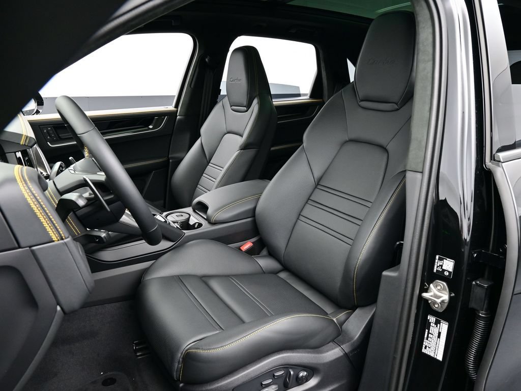 New 2026 Porsche Cayenne Turbo AWD/4WD image 5