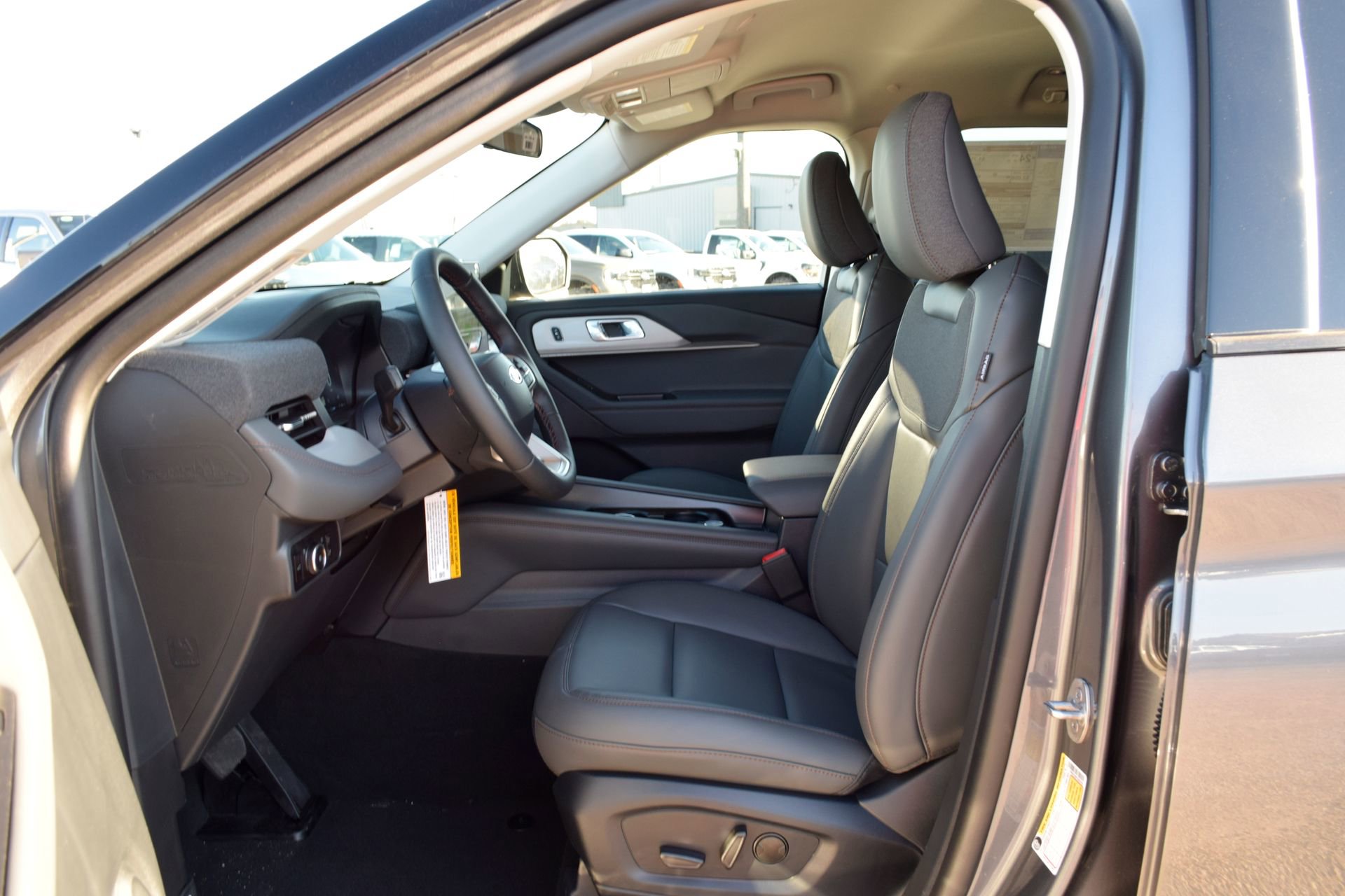 New 2026 Ford Explorer Active w/ Active Comfort Package image 18