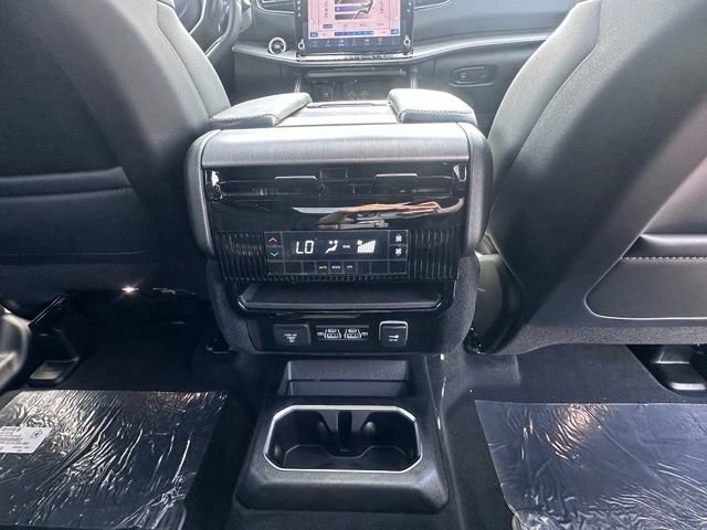 New 2026 Jeep Grand Wagoneer 4WD image 32