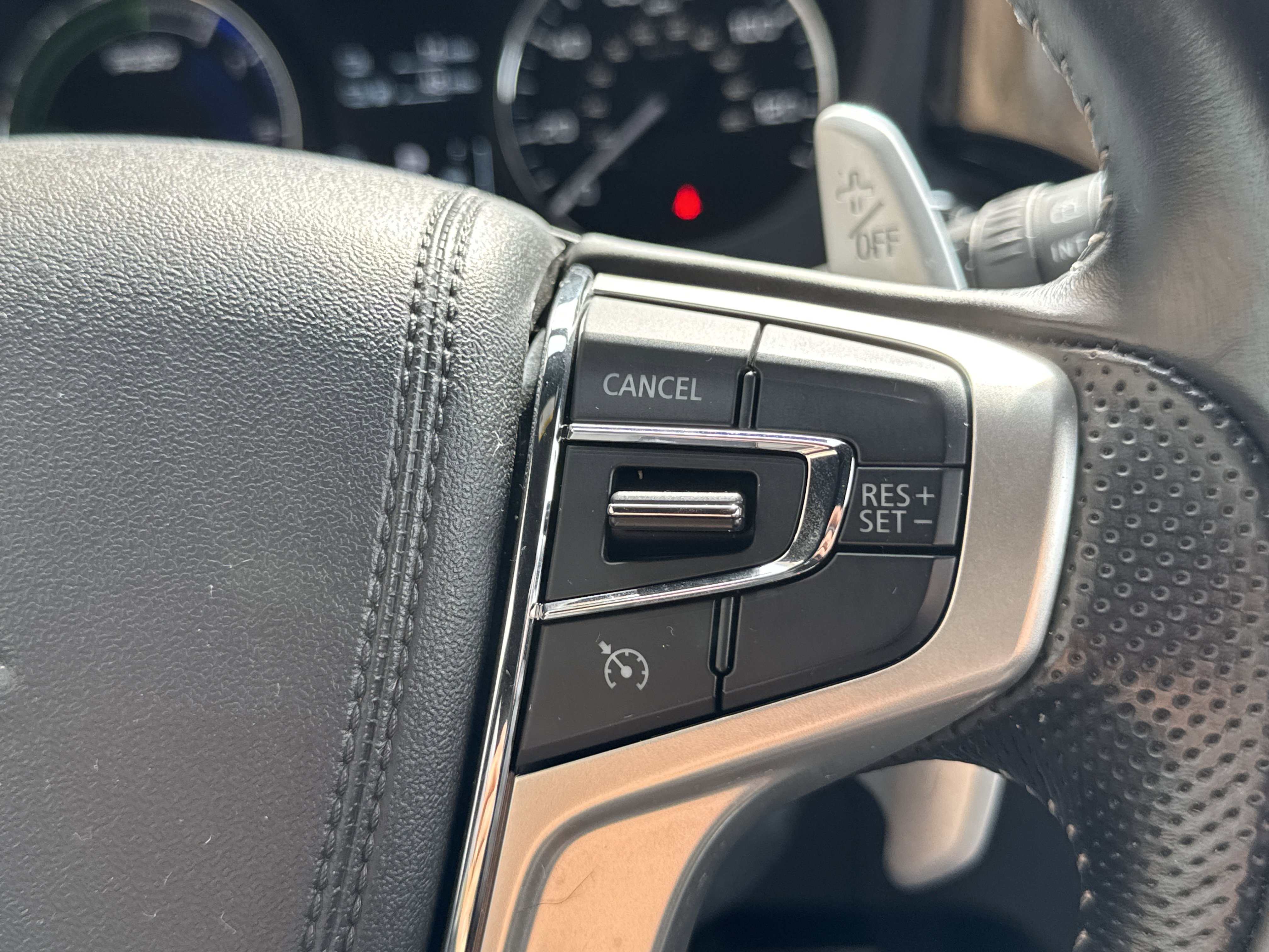 Used 2022 Mitsubishi Outlander SEL image 17