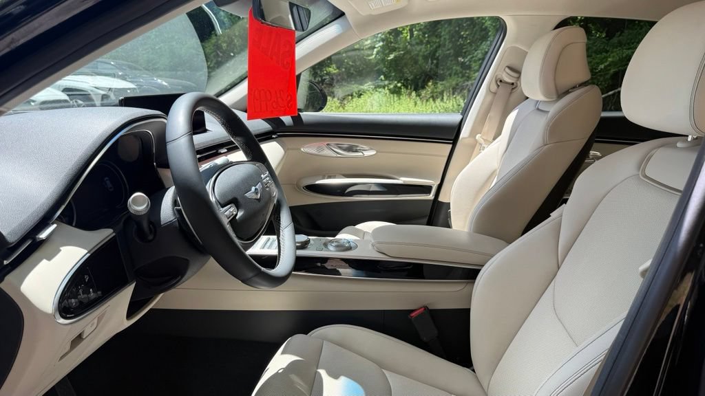 Used 2023 Genesis GV70 2.5T AWD/4WD image 18