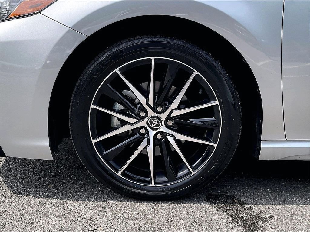 Used 2024 Toyota Camry SE FWD image 21