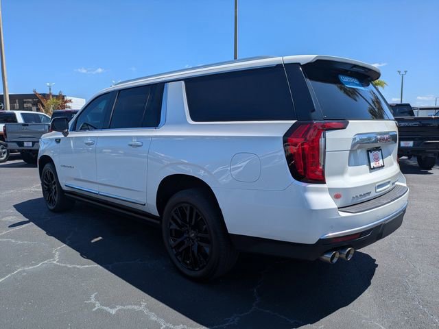 Used 2022 GMC Yukon XL Denali AWD/4WD image 6