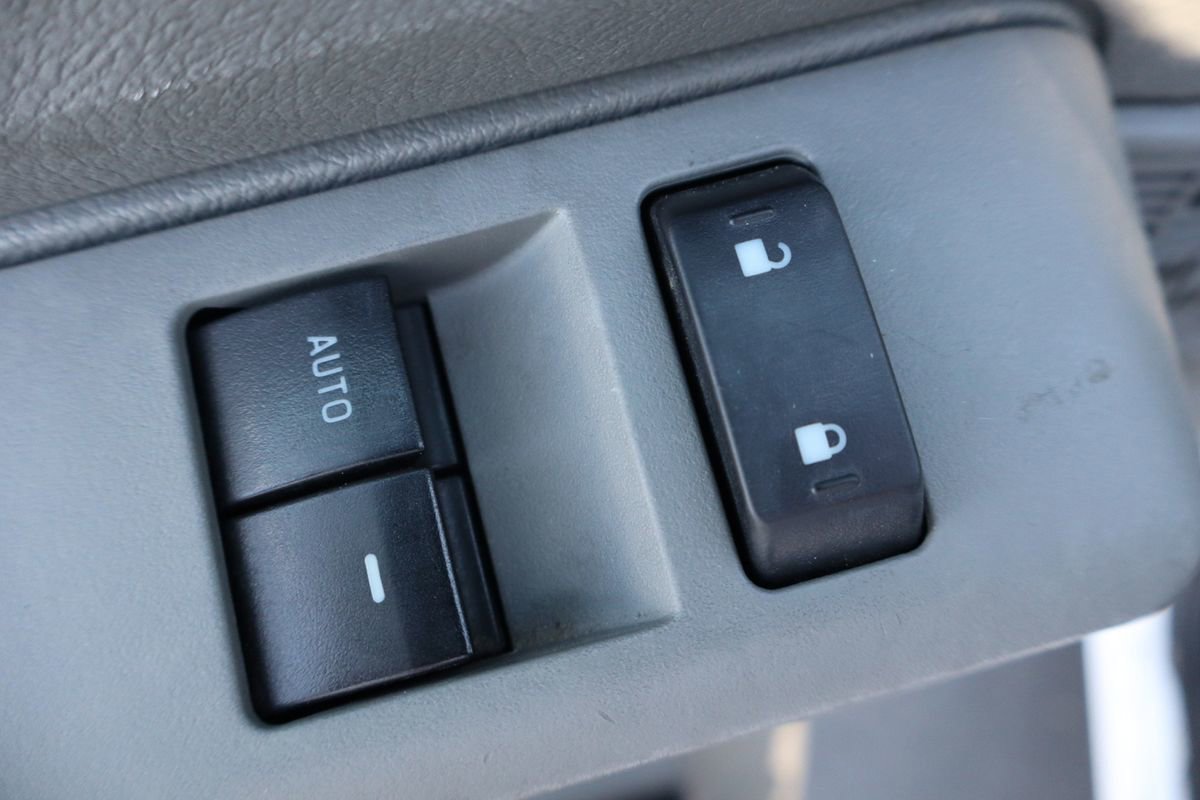 Used 2012 Ford E-350 and Econoline 350 XLT image 29