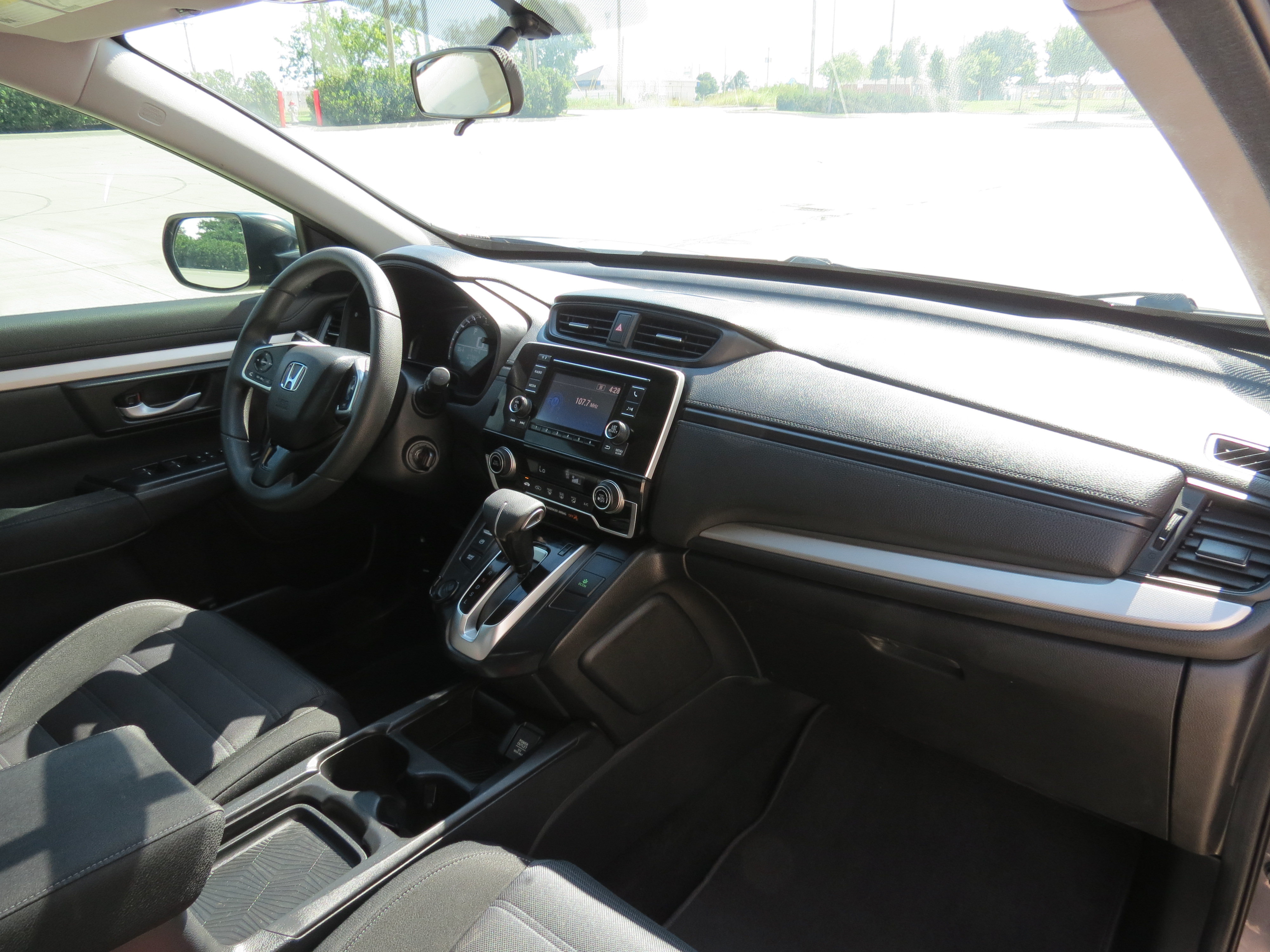 Used 2018 Honda CR-V LX image 27