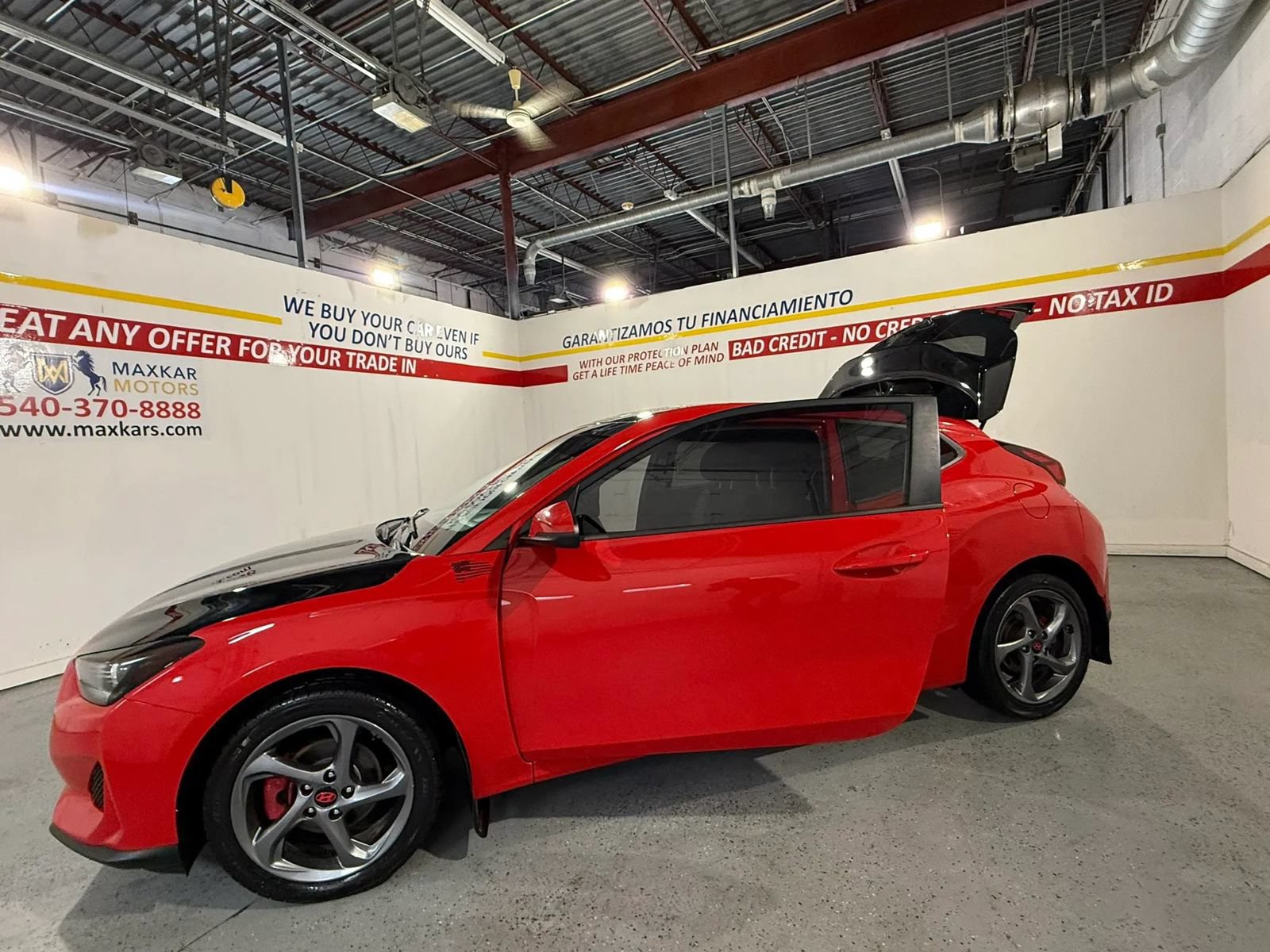 Used 2019 Hyundai Veloster 2.0 FWD image 16