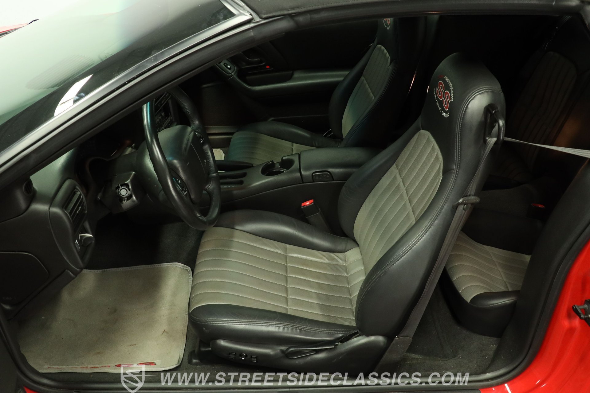 Used 2002 Chevrolet Camaro Z28 RWD image 35