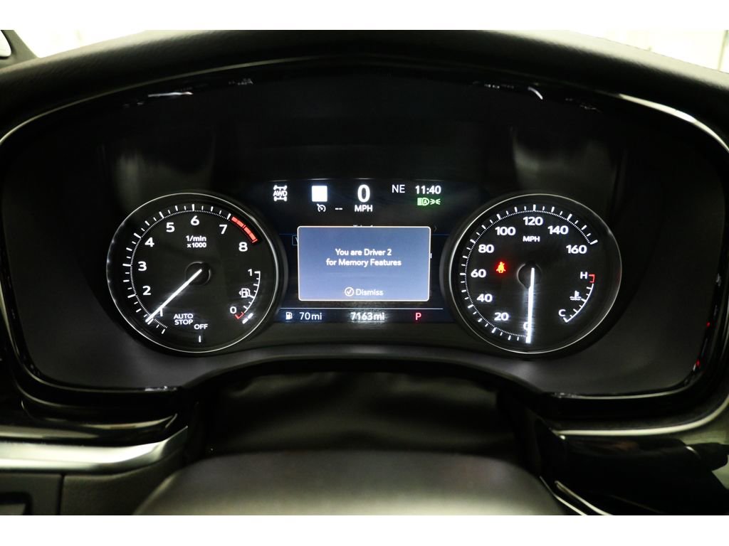Used 2024 Cadillac XT6 Premium Luxury w/ Technology Package AWD/4WD image 14
