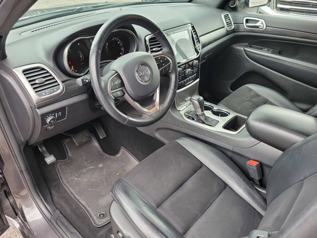 Used 2019 Jeep Grand Cherokee Altitude AWD/4WD image 16