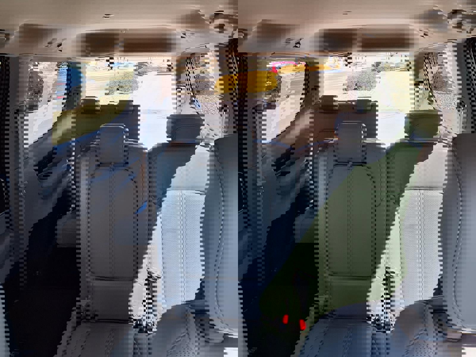 Certified 2023 Jeep Wagoneer Series III w/ Preferred Equipment Group image 25