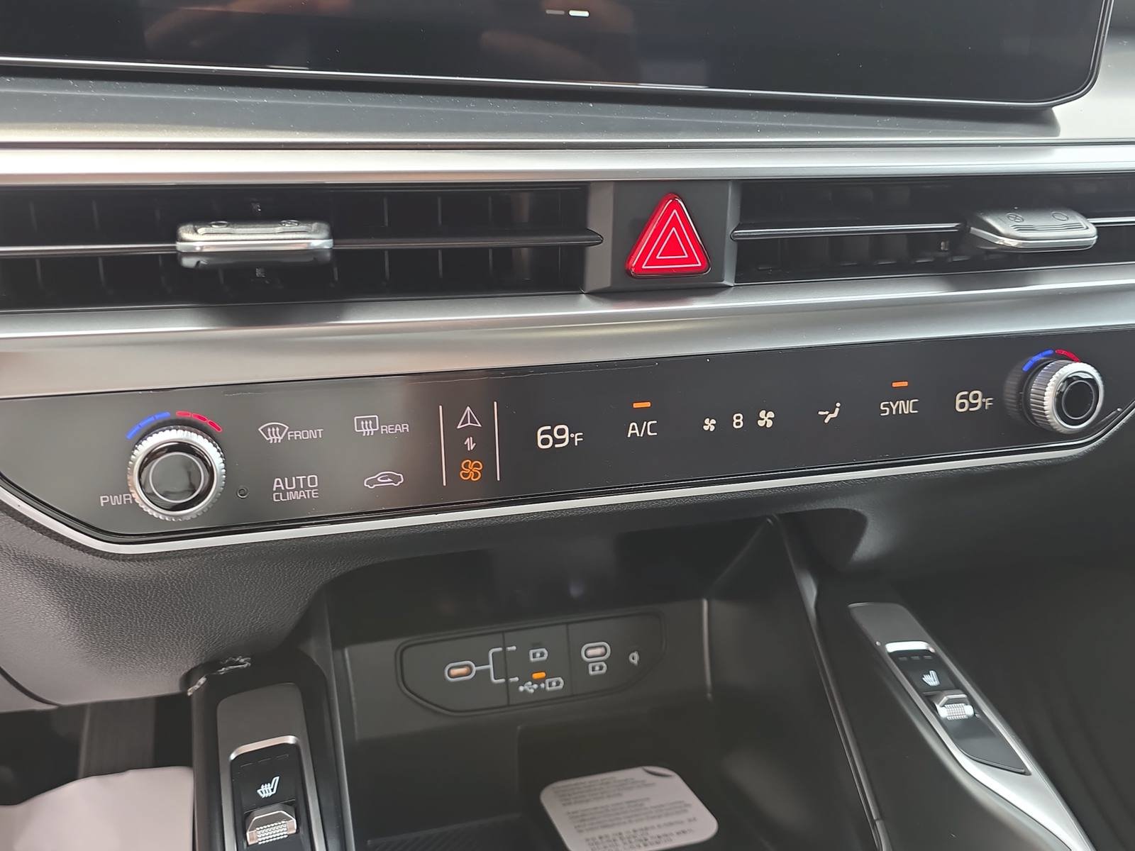 New 2026 Kia Sorento S w/ S Panoramic Sunroof Package FWD image 24