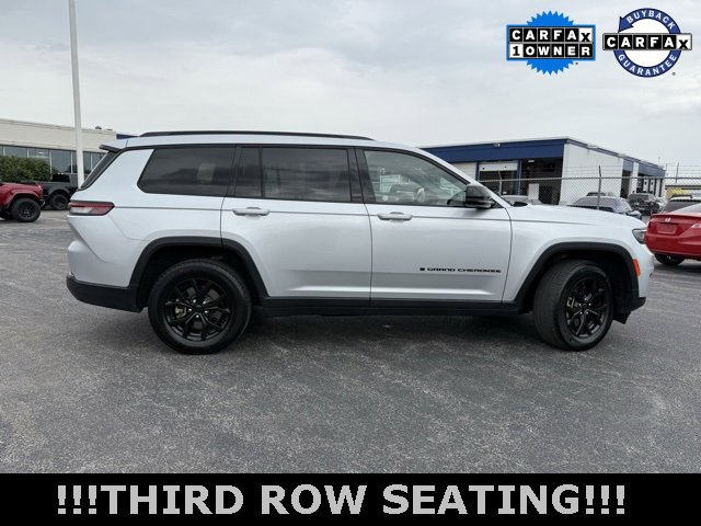 Used 2024 Jeep Grand Cherokee L Laredo image 10