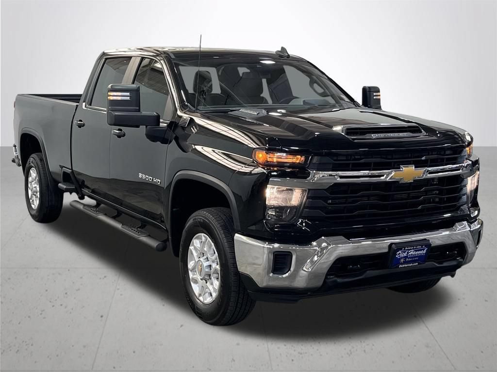 Certified 2024 Chevrolet Silverado 3500 LT AWD/4WD image 8
