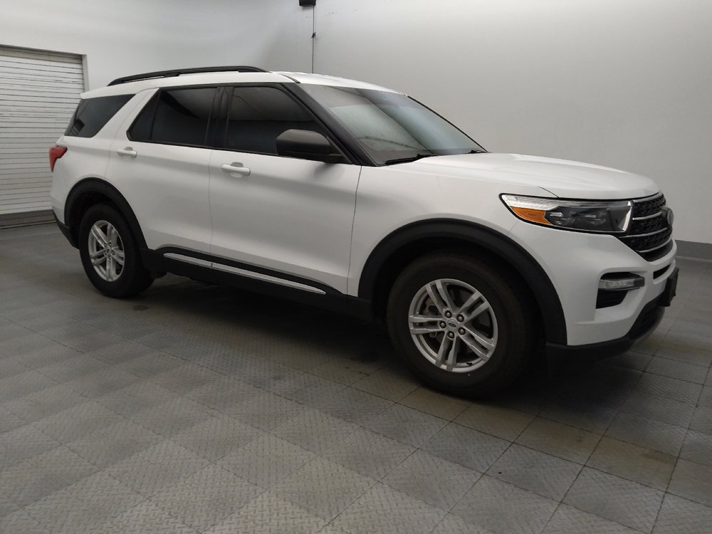 Used 2023 Ford Explorer XLT w/ Equipment Group 202A RWD image 11