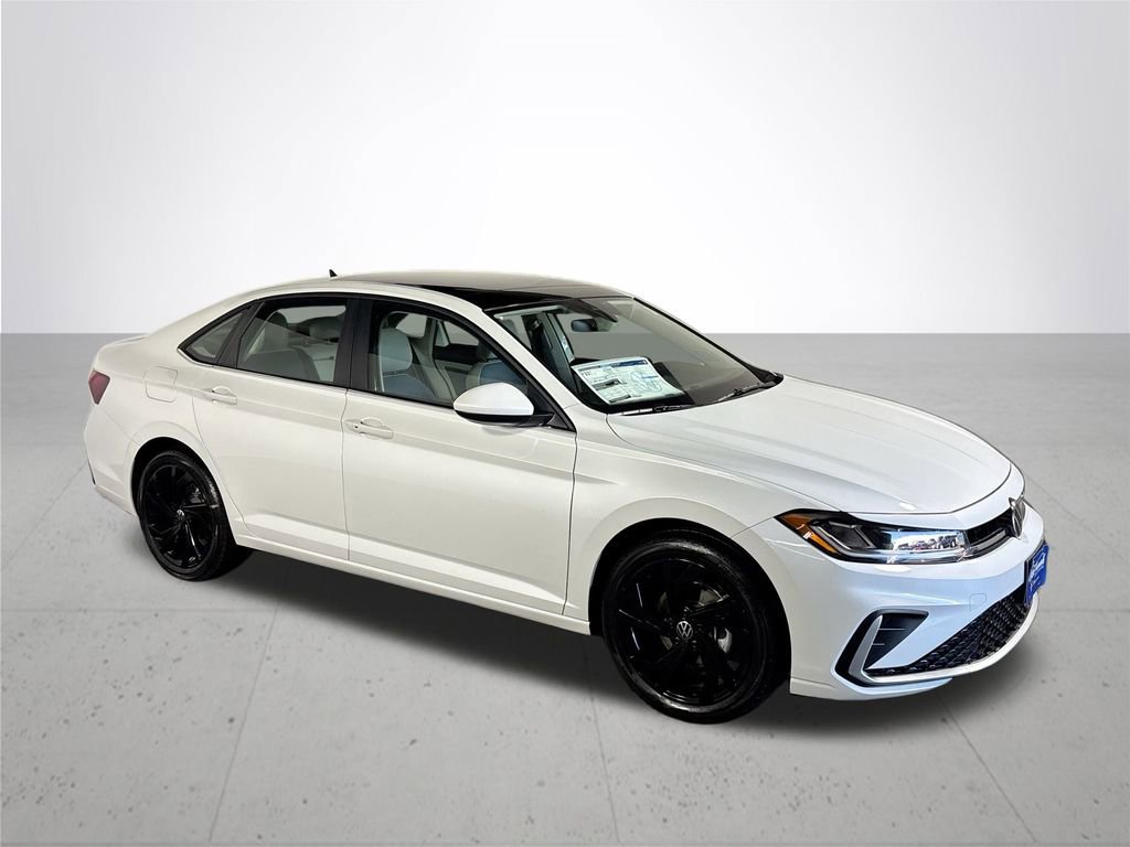 New 2025 Volkswagen Jetta SE image 4