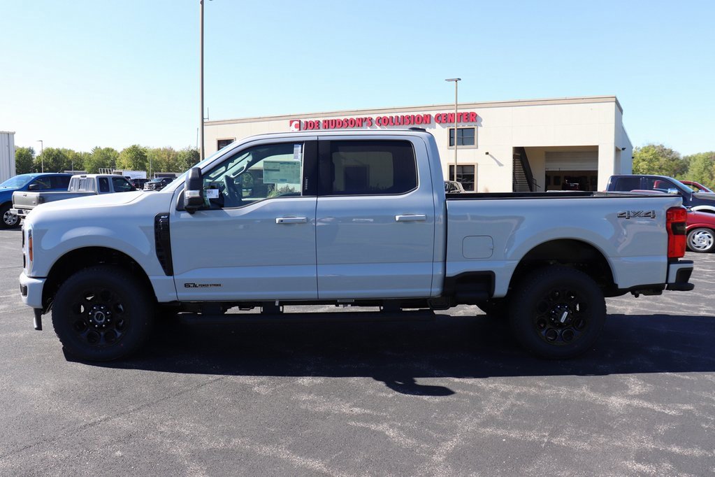 New 2026 Ford F250 4x4 Crew Cab Super Duty image 7
