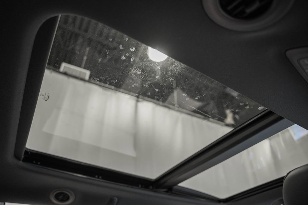 New 2026 Chrysler Pacifica Select image 24