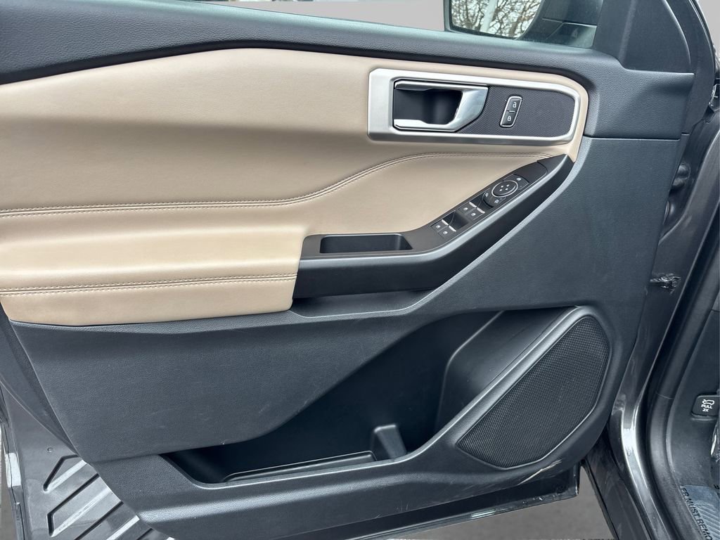 Used 2020 Ford Explorer XLT w/ Equipment Group 202A image 24