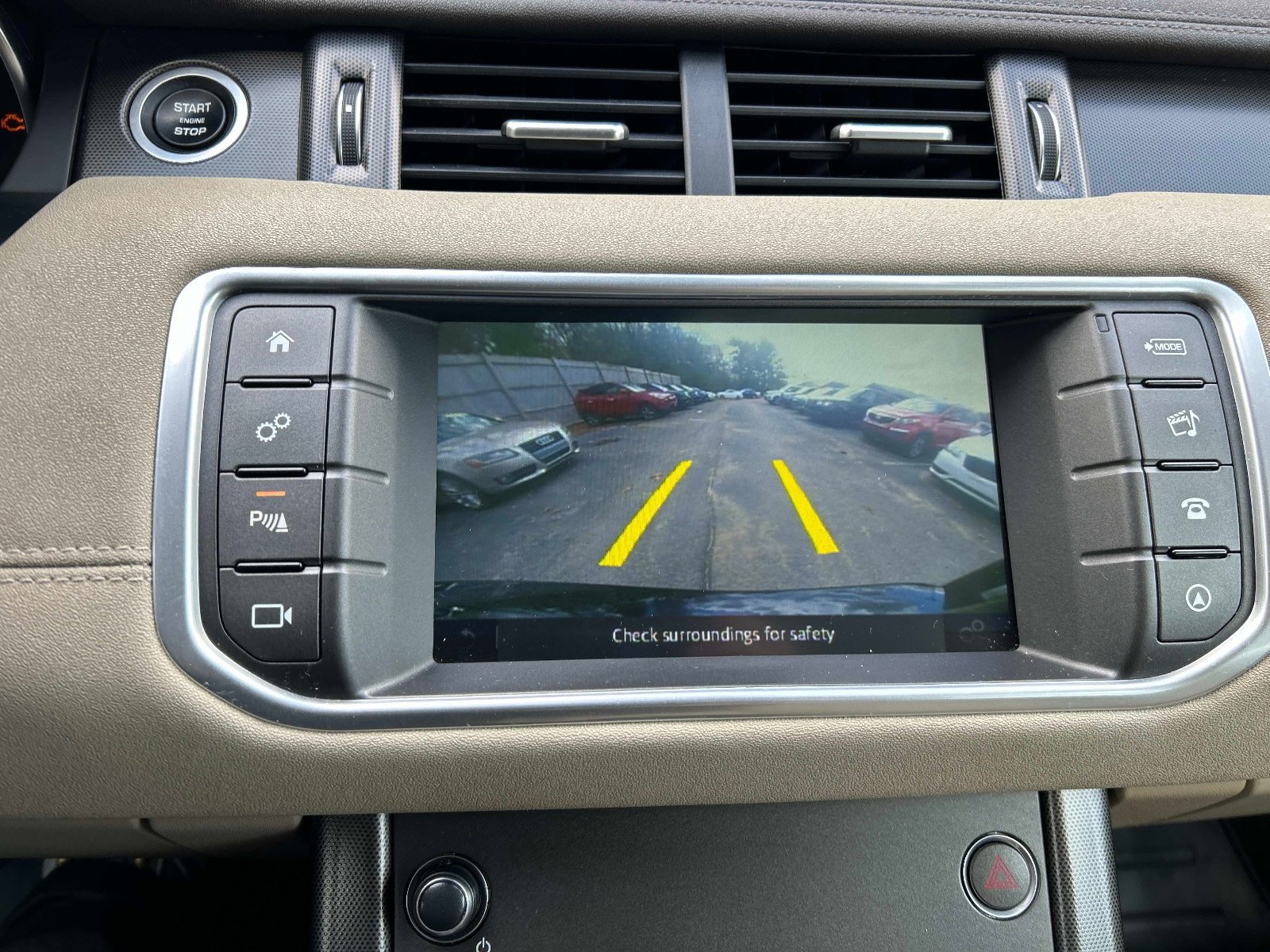 Used 2019 Land Rover Range Rover Evoque SE AWD/4WD image 30