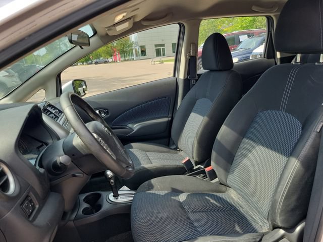 Used 2016 Nissan Versa Note FWD image 9