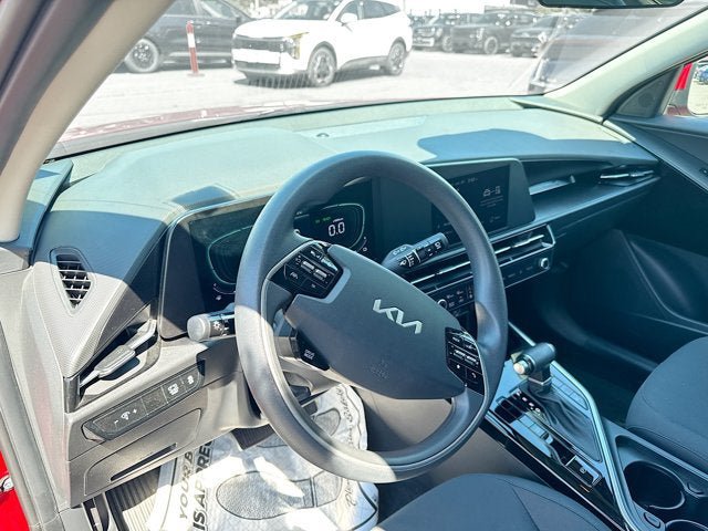 Certified 2023 Kia Niro LX FWD image 9