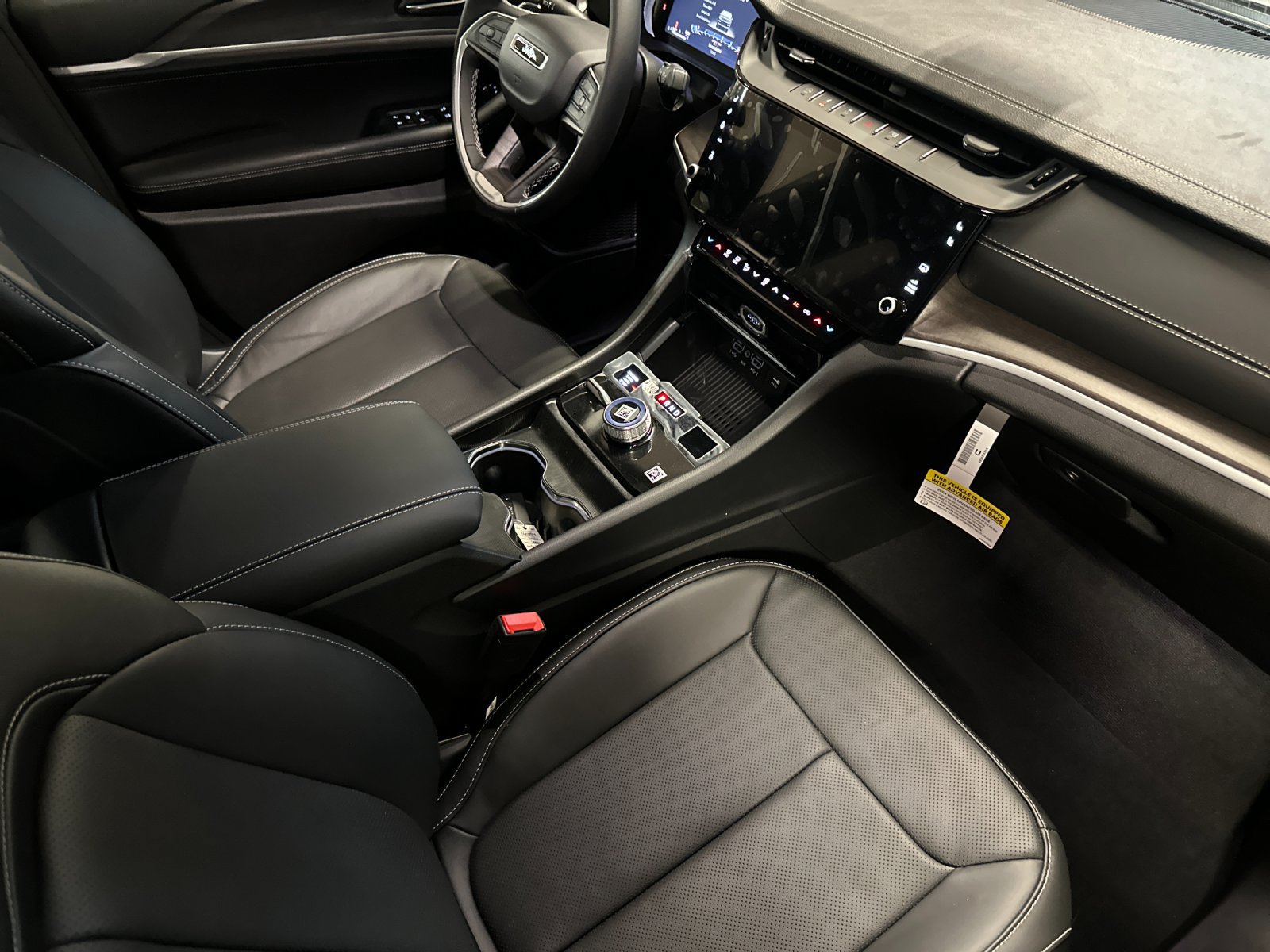 New 2026 Jeep Grand Cherokee Limited AWD/4WD image 15