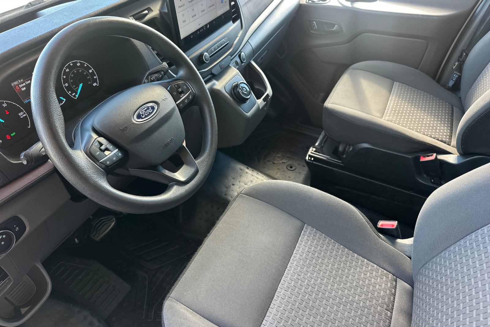 Used 2022 Ford E-Transit Medium Roof w/ Load Area Protection Package RWD image 11