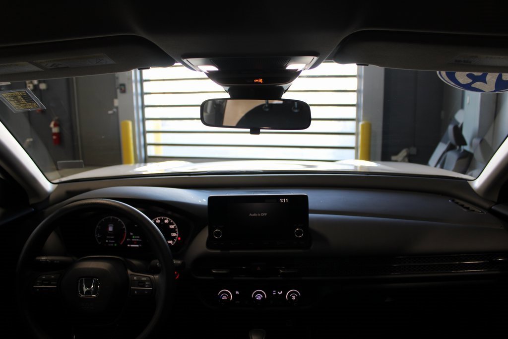 Used 2025 Honda HR-V LX image 27